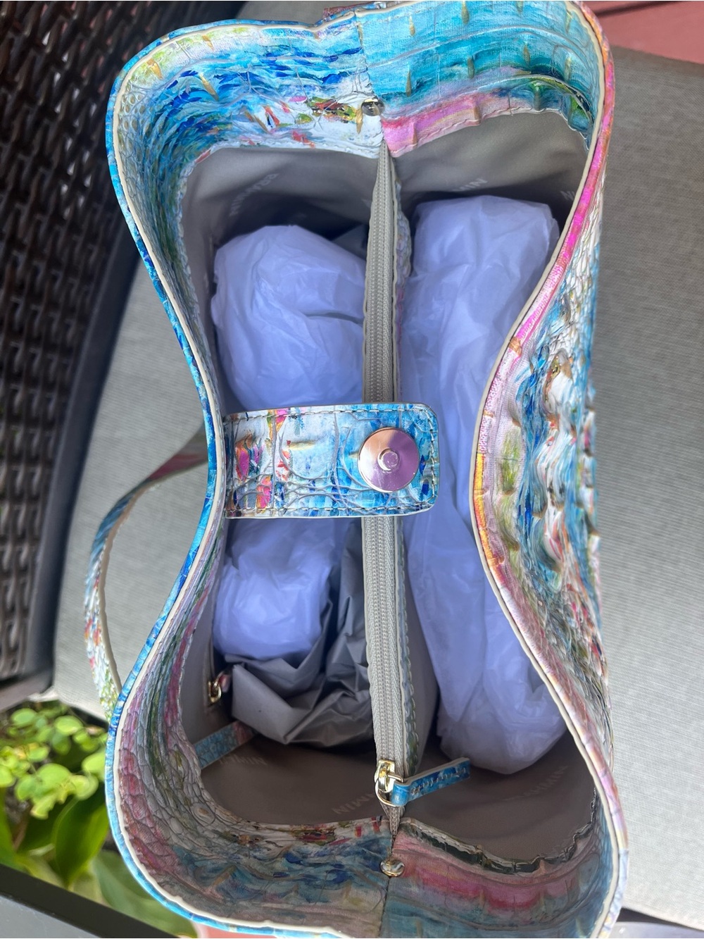 NWT Brahmin Celina in STAYCATION Bucket Bag - Picture 6 of 14